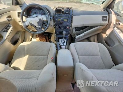 Zdjęcie 8 z 13 samochodu: 2010 TOYOTA COROLLA LE VIN:1NXBU4EE7AZ213333 - miniatura