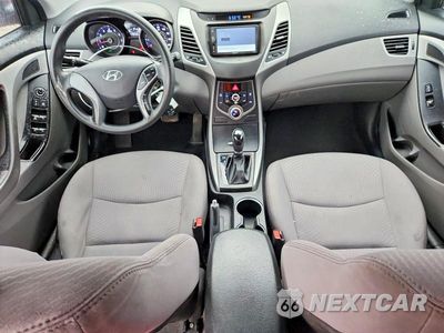 Zdjęcie 8 z 12 samochodu: 2016 HYUNDAI ELANTRA SE VIN:5NPDH4AE2GH738181 - miniatura