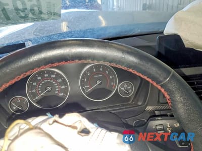 Zdjęcie 9 z 12 samochodu: 2015 BMW 3ER XI SULEV VIN:WBA3B5G54FNS19428 - miniatura