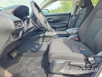 Zdjęcie 7 z 13 samochodu: 2026 HONDA HR-V LX VIN:3CZRZ2H3XTM724782 - miniatura