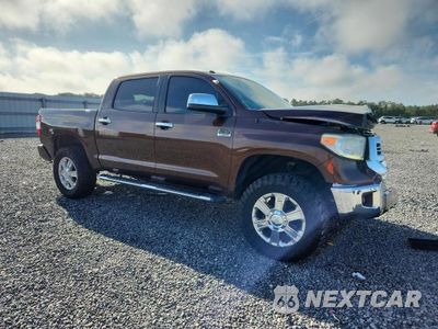 Czwarte zdjęcie samochodu z boku: 2016 TOYOTA TUNDRA 1794 EDITION VIN:5TFAW5F17GX494861 - miniatura