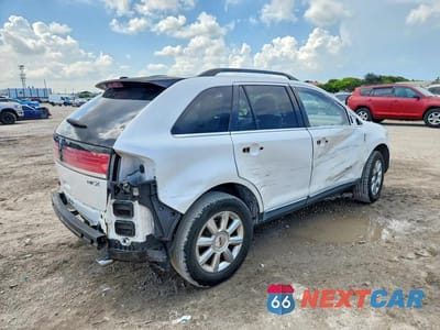 Trzecie zdjęcie samochodu z tyłu: 2009 LINCOLN MKX VIN:2LMDU68C39BJ01617 - miniatura
