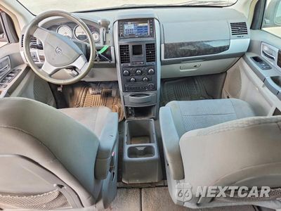Zdjęcie 8 z 13 samochodu: 2010 DODGE GRAND CARAVAN SXT VIN:2D4RN5D1XAR411960 - miniatura