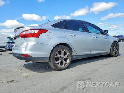 Trzecie zdjęcie samochodu z tyłu: 2012 FORD FOCUS SE VIN:1FAHP3F24CL298201 - miniatura