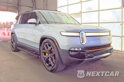 2023 RIVIAN R1S ADVENTURE 7PDSGABA4PN019950 - główne zdjęcie licytacji z USA - miniatura
