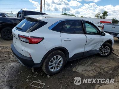 Trzecie zdjęcie samochodu z tyłu: 2020 FORD ESCAPE SE VIN:1FMCU9G69LUA99538 - miniatura