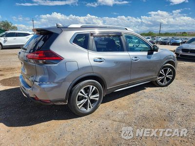 Trzecie zdjęcie samochodu z tyłu: 2019 NISSAN ROGUE SV VIN:5N1AT2MT2KC731277 - miniatura