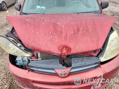 Zdjęcie 12 z 13 samochodu: 2004 TOYOTA SIENNA LE 7 PASSENGER VIN:5TDZA23C04S045934 - miniatura