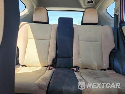 Zdjęcie 10 z 13 samochodu: 2017 TOYOTA RAV4 XLE VIN:2T3RFREV9HW556233 - miniatura