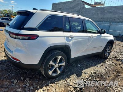 Trzecie zdjęcie samochodu z tyłu: 2024 JEEP GRAND CHEROKEE LIMITED 4XE VIN:1C4RJYB62RC142799 - miniatura