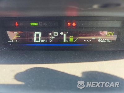 Zdjęcie 9 z 12 samochodu: 2013 TOYOTA PRIUS V THREE VIN:JTDZN3EU4D3199077 - miniatura