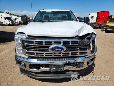Piąte zdjęcie samochodu w środku: 2025 FORD F450 SUPER DUTY VIN:1FDUF4HT0SDA08693 - miniatura