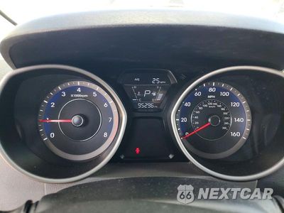 Zdjęcie 9 z 12 samochodu: 2015 HYUNDAI ELANTRA SE VIN:KMHDH4AE3FU437709 - miniatura
