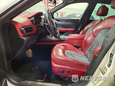 Zdjęcie 7 z 13 samochodu: 2017 MASERATI LEVANTE LUXURY VIN:ZN661XUL3HX264285 - miniatura