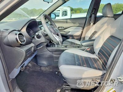 Zdjęcie 7 z 13 samochodu: 2022 NISSAN KICKS SR VIN:3N1CP5DV3NL496288 - miniatura