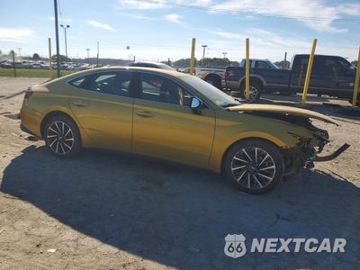 Czwarte zdjęcie samochodu z boku: 2020 HYUNDAI SONATA SEL PLUS VIN:5NPEJ4J22LH017643 - miniatura