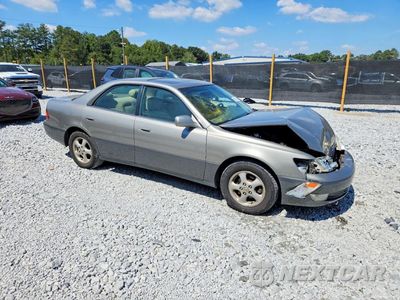Czwarte zdjęcie samochodu z boku: 1998 LEXUS ES 300 VIN:JT8BF28G2W0133502 - miniatura