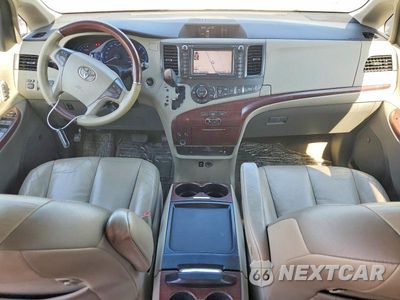 Zdjęcie 8 z 13 samochodu: 2011 TOYOTA SIENNA LIMITED 7-PASSENGER VIN:5TDYK3DC7BS131090 - miniatura
