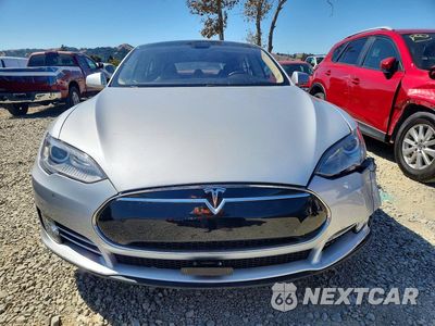 Piąte zdjęcie samochodu w środku: 2014 TESLA MODEL S VIN:5YJSA1H16EFP49905 - miniatura