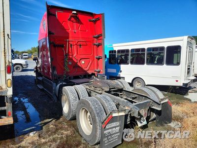 Drugie zdjęcie samochodu z przodu: 2018 FREIGHTLINER CASCADIA 125 SEMI TRUCK VIN:1FUJGLDR9JLJK5212 - miniatura