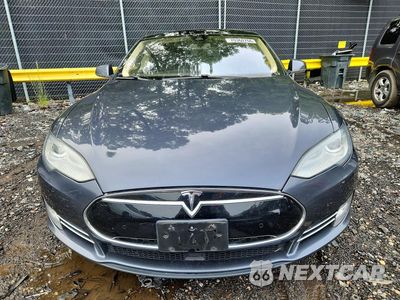 Piąte zdjęcie samochodu w środku: 2015 TESLA MODEL S 85D VIN:5YJSA1H25FFP78998 - miniatura