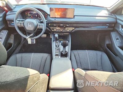 Zdjęcie 8 z 12 samochodu: 2025 HONDA ACCORD HYBRID SPORT VIN:1HGCY2F58SA081560 - miniatura
