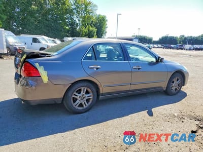 Trzecie zdjęcie samochodu z tyłu: 2007 HONDA ACCORD EX VIN:1HGCM56887A151041 - miniatura