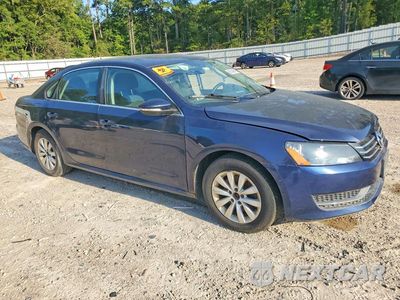 Czwarte zdjęcie samochodu z boku: 2012 VOLKSWAGEN PASSAT S VIN:1VWAP7A32CC053848 - miniatura