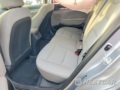 Zdjęcie 10 z 12 samochodu: 2017 HYUNDAI ELANTRA SE VIN:5NPD84LF1HH003585 - miniatura