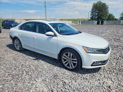 Czwarte zdjęcie samochodu z boku: 2017 VOLKSWAGEN PASSAT SEL PREMIUM VIN:1VWCT7A33HC078821 - miniatura