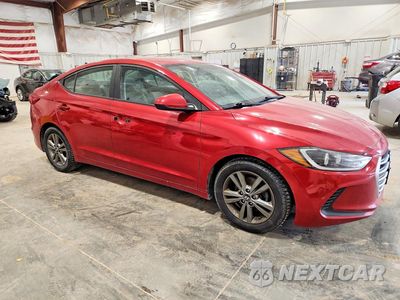 Czwarte zdjęcie samochodu z boku: 2017 HYUNDAI ELANTRA SE VIN:5NPD84LF6HH016185 - miniatura