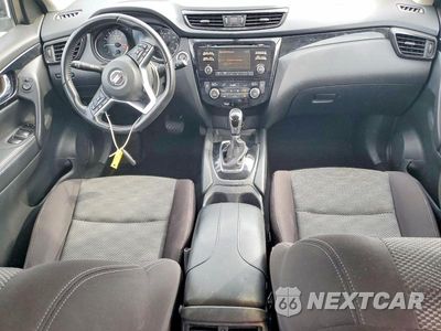 Zdjęcie 8 z 14 samochodu: 2017 NISSAN ROGUE SPORT SV VIN:JN1BJ1CR9HW140758 - miniatura