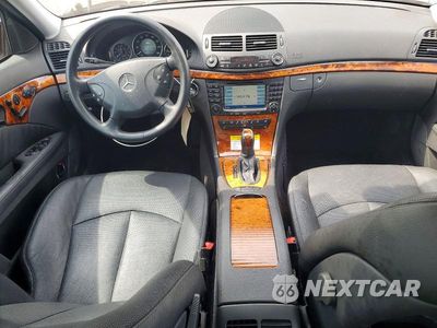 Zdjęcie 8 z 12 samochodu: 2006 MERCEDES-BENZ E 500 VIN:WDBUF70J86A973999 - miniatura
