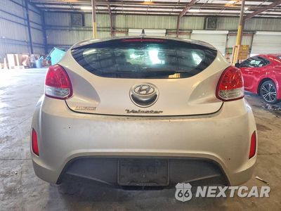 Zdjęcie 6 z 12 samochodu: 2013 HYUNDAI VELOSTER BASE VIN:KMHTC6AD1DU146278 - miniatura