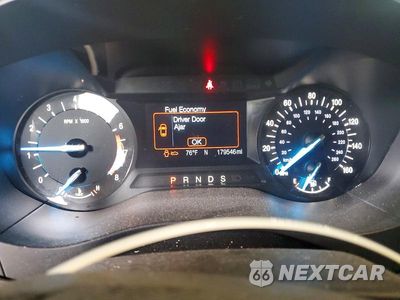 Zdjęcie 9 z 12 samochodu: 2014 FORD FUSION SE VIN:1FA6P0HD0E5381846 - miniatura