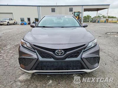 Piąte zdjęcie samochodu w środku: 2022 TOYOTA CAMRY XSE VIN:4T1K61BK6NU049212 - miniatura
