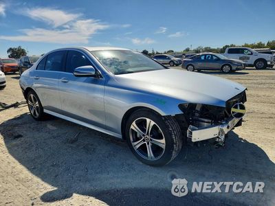 Czwarte zdjęcie samochodu z boku: 2018 MERCEDES-BENZ E 300 4MATIC VIN:WDDZF4KB7JA340453 - miniatura