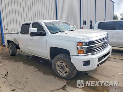 Czwarte zdjęcie samochodu z boku: 2015 CHEVROLET SILVERADO K2500 HIGH COUNTRY VIN:1GC1KXE85FF627837 - miniatura