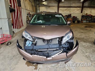 Piąte zdjęcie samochodu w środku: 2020 TOYOTA SIENNA XLE 8-PASSENGER VIN:5TDYZ3DC1LS073541 - miniatura