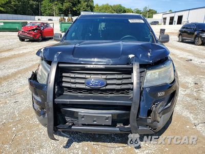 Piąte zdjęcie samochodu w środku: 2017 FORD EXPLORER POLICE INTERCEPTOR VIN:1FM5K8AR7HGB41044 - miniatura