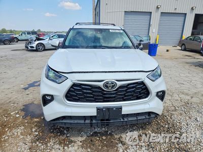 Piąte zdjęcie samochodu w środku: 2022 TOYOTA HIGHLANDER LE VIN:5TDZZRAH0NS140625 - miniatura
