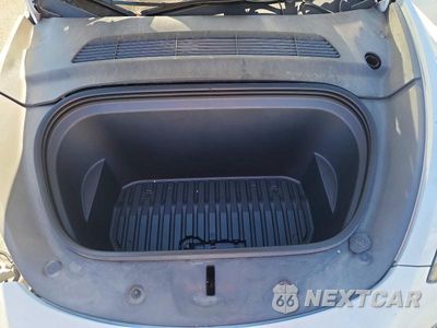 Zdjęcie 11 z 12 samochodu: 2024 TESLA MODEL Y VIN:7SAYGDEE8RF114582 - miniatura