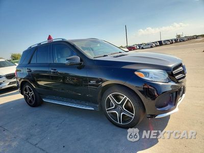 Czwarte zdjęcie samochodu z boku: 2017 MERCEDES-BENZ GLE 43 AMG VIN:4JGDA6EB1HA963762 - miniatura