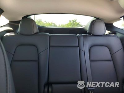 Zdjęcie 10 z 13 samochodu: 2023 TESLA MODEL Y VIN:7SAYGDEEXPA192713 - miniatura