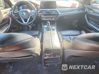 Zdjęcie 8 z 12 samochodu: 2017 BMW 540 XI VIN:WBAJE7C31HG887502 - miniatura