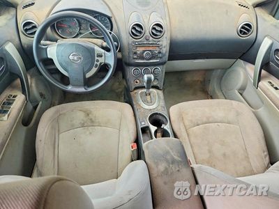Zdjęcie 8 z 13 samochodu: 2013 NISSAN ROGUE S VIN:JN8AS5MT7DW026070 - miniatura