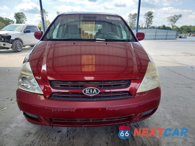 Piąte zdjęcie samochodu w środku: 2006 KIA SEDONA LX VIN:KNDMB233866029345 - miniatura