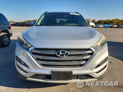 Piąte zdjęcie samochodu w środku: 2017 HYUNDAI TUCSON LIMITED VIN:KM8J33A23HU327506 - miniatura