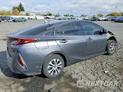 Trzecie zdjęcie samochodu z tyłu: 2020 TOYOTA PRIUS PRIME LIMITED VIN:JTDKARFP2L3133165 - miniatura