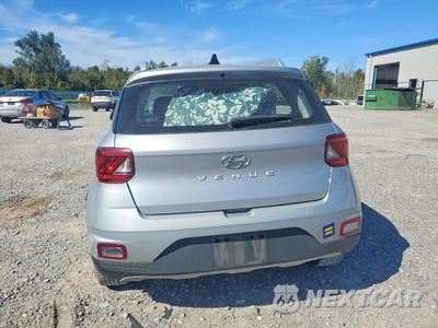 Zdjęcie 6 z 14 samochodu: 2022 HYUNDAI VENUE SEL VIN:KMHRC8A31NU160938 - miniatura